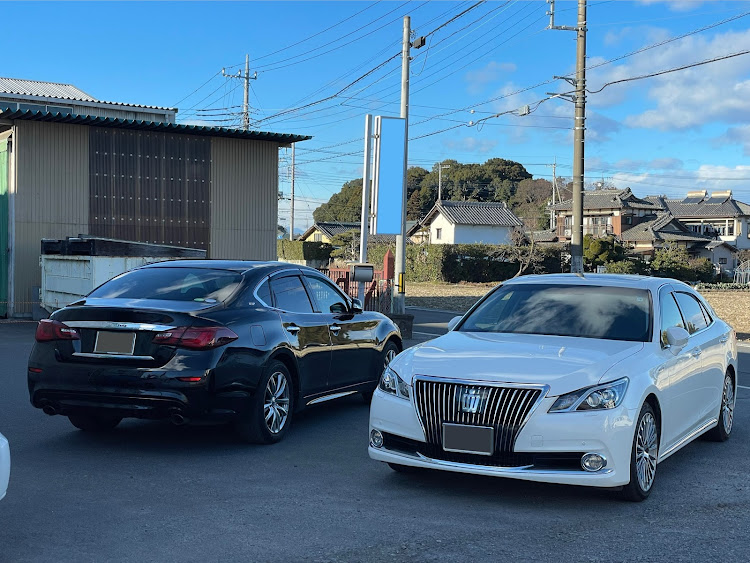 フーガのy51フーガ・フーガ・21マジェスタ・セダン好き・サンルーフ欲しいに関するカスタム事例の投稿画像1枚目