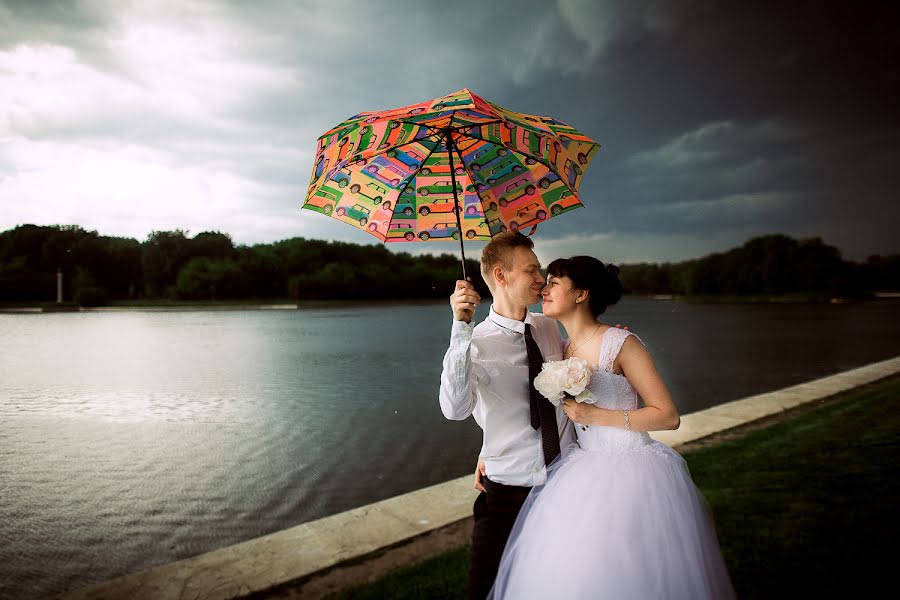 Fotógrafo de casamento Aleksandr Shalov (alexandershalov). Foto de 7 de junho 2016