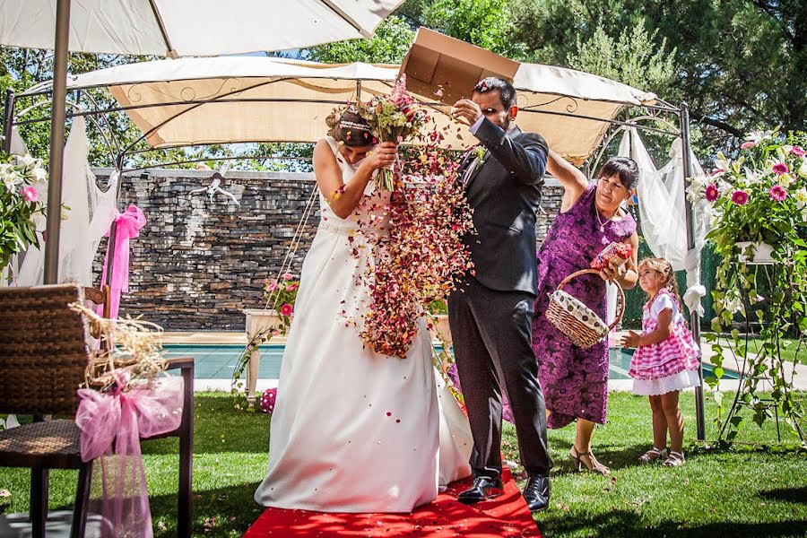 Fotografo di matrimoni Deme Gómez (demegomez). Foto del 10 maggio 2018