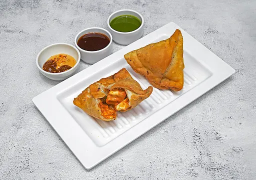 Shahi Paneer Samosa