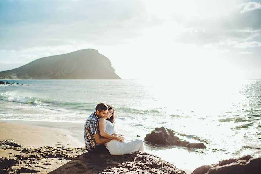 Fotografo di matrimoni Lyudmila Bordonos (tenerifefoto). Foto del 31 marzo 2016