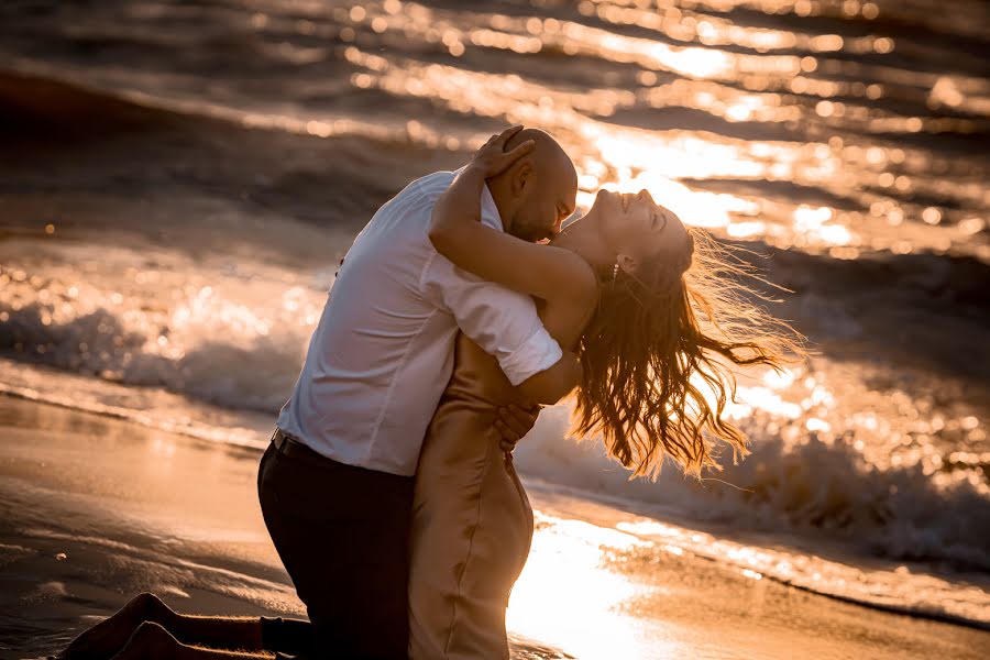 Wedding photographer Katarzyna Horoszkiewicz (mkhoroszkiewicz). Photo of 19 October 2021