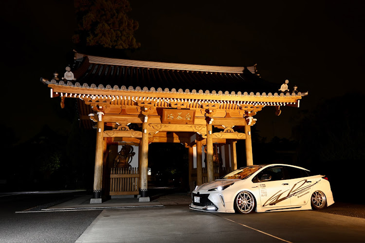 プリウスの仲の良い繋がりは大切にしたい😃・爺さんひとり夜カメ活🫢・Grand Blaze Racing・【GB'R】・みのちゃん工房🤗に関するカスタム事例の投稿画像3枚目