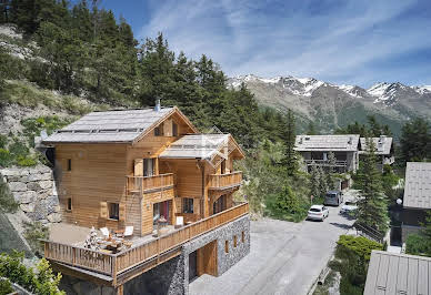 Chalet avec vue panoramique et terrasse 1