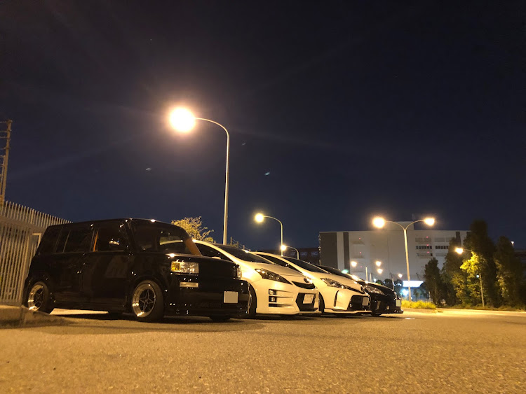プリウスαの夜カメラ活動部・第二弾・南港・アリオでマリオ・鳳に関するカスタム事例の投稿画像2枚目