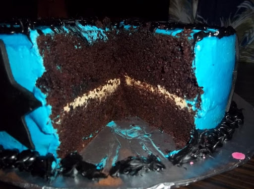 Layered Chocolate Cake with Peanut Butter Buttercream Filling