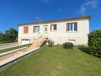 maison à Champdeniers-Saint-Denis (79)