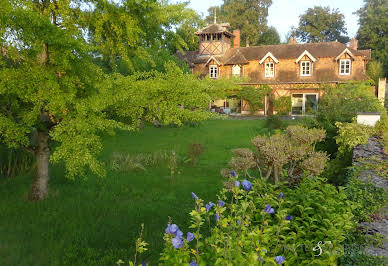 House with pool 8