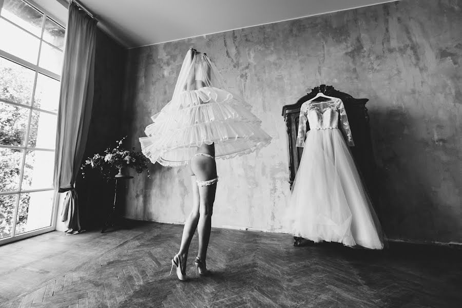 Wedding photographer Polina Pavlova (polina-pavlova). Photo of 16 August 2017