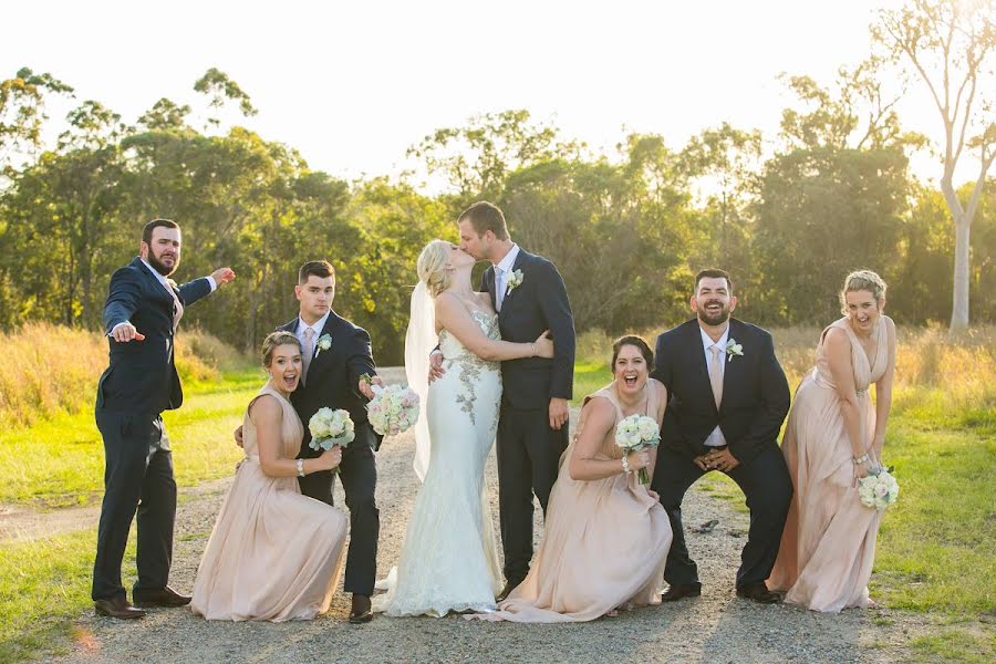 Fotógrafo de casamento Naomi Vasington (naomivasington). Foto de 12 de fevereiro 2019