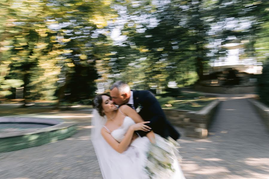 Fotografo di matrimoni Anna Elenich (elenichphoto). Foto del 12 settembre 2022