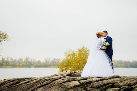 Fotografo di matrimoni Yuliya Dubina (yuliadybina). Foto del 20 marzo 2016