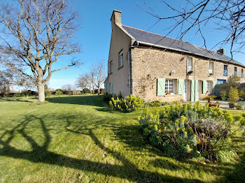 maison à Saint-Père-Marc-en-Poulet (35)