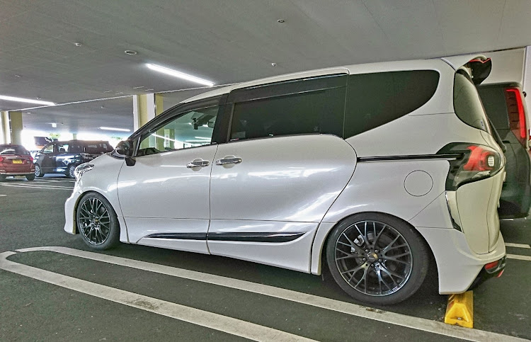 シエンタの車高調整に関するカスタム事例の投稿画像1枚目