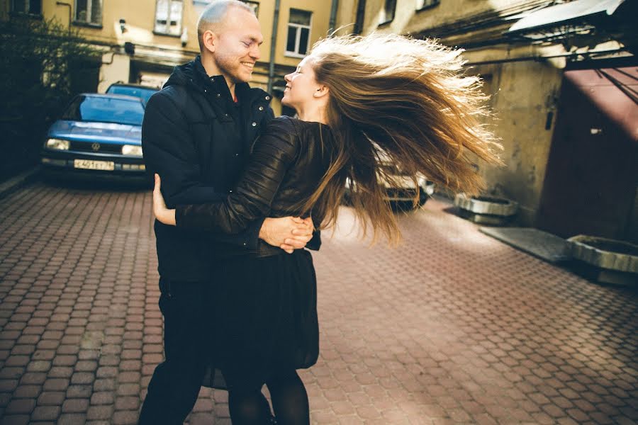 Fotografo di matrimoni Tanya Karaisaeva (tanikaraisaeva). Foto del 15 maggio 2017