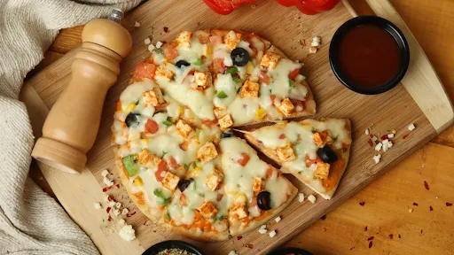 Paneer Makhani Pizza