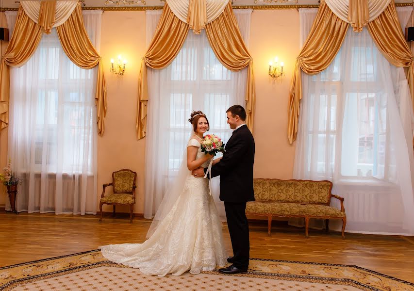 Svatební fotograf Elena Valebnaya (helenv). Fotografie z 31.ledna 2014