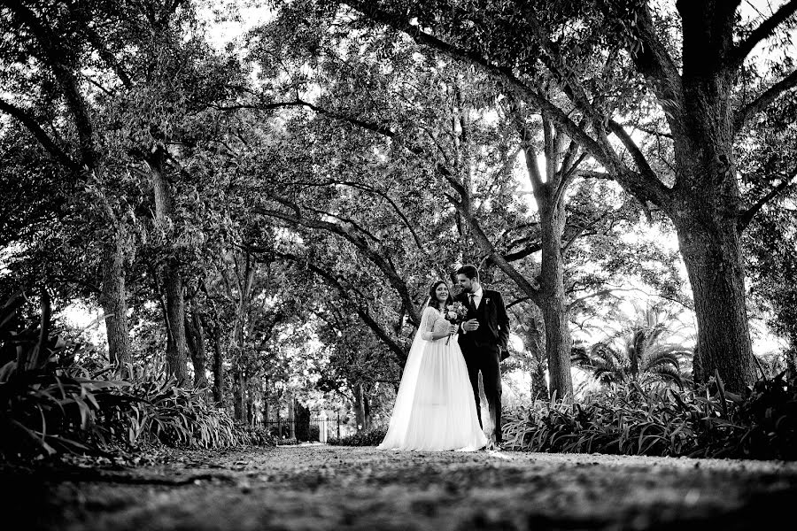 Wedding photographer Daniel Villalobos (fotosurmalaga). Photo of 27 August 2019