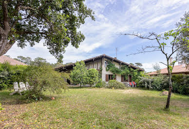 Maison avec terrasse 11