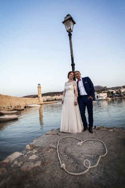 Fotografo di matrimoni Georgia Sartzetaki (sartzetaki). Foto del 22 marzo 2017