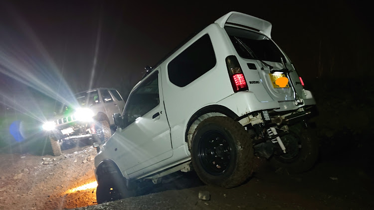 ジムニーのジムニー・jb23・クロカン・アソビグルマに関するカスタム事例の投稿画像1枚目