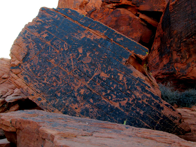 Petroglyphs near Atlatl Rock