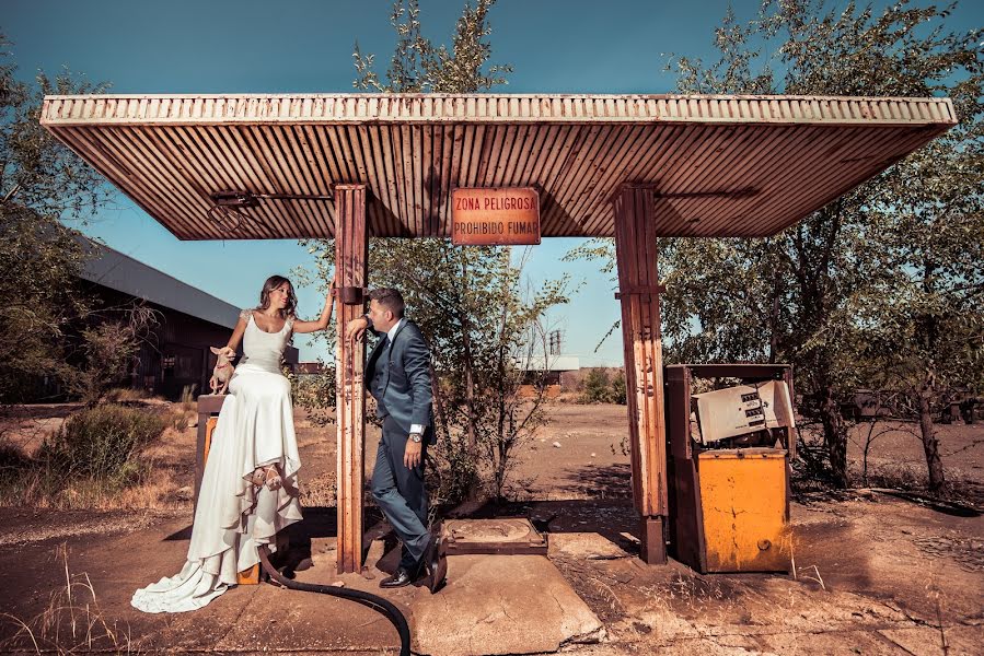 Fotografo di matrimoni Estela Garcia Lastre (stelart). Foto del 22 aprile 2019