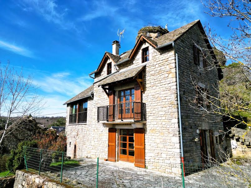 Vente maison 5 pièces 116 m² à Saint-Saturnin-de-Lenne (12560), 197 000 €