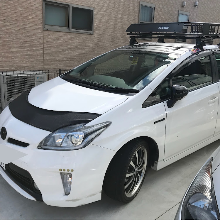 プリウスのDIY・usdm・CURT・イノーに関するカスタム事例の投稿画像1枚目