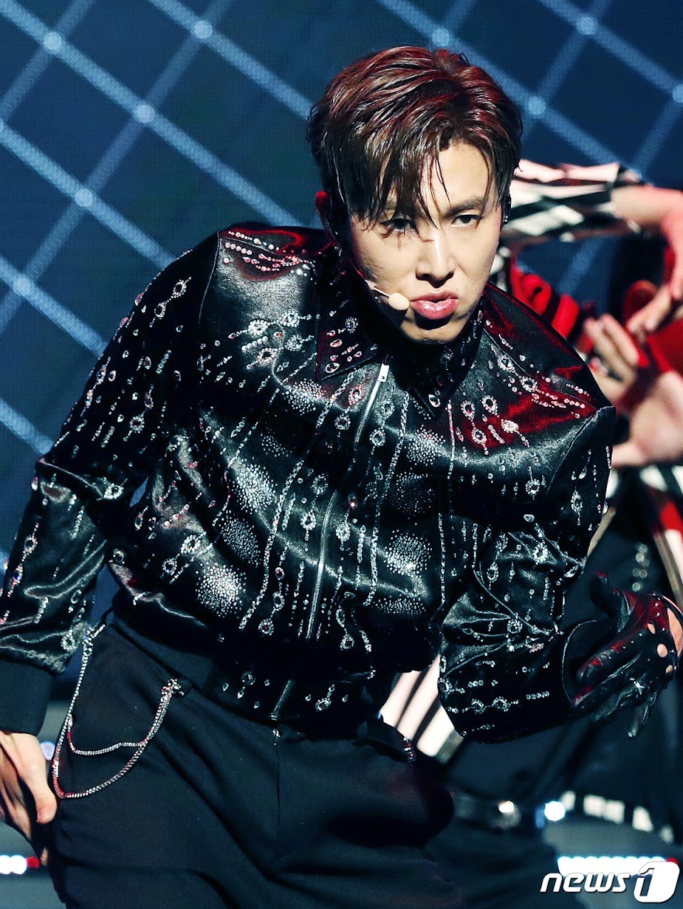 TVXQ's Uknow Yunho Reveals When He Plans To Retire From The ...