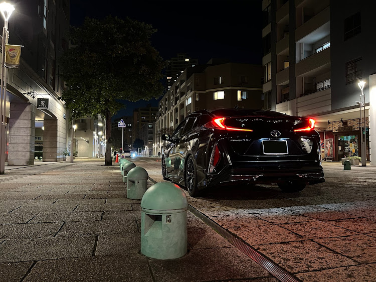 プリウスのDIY・車高調整・ドライブに関するカスタム事例の投稿画像2枚目