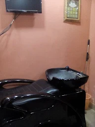 Nisha Beauty Parlour photo 1