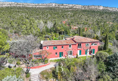 Maison avec jardin et terrasse 5