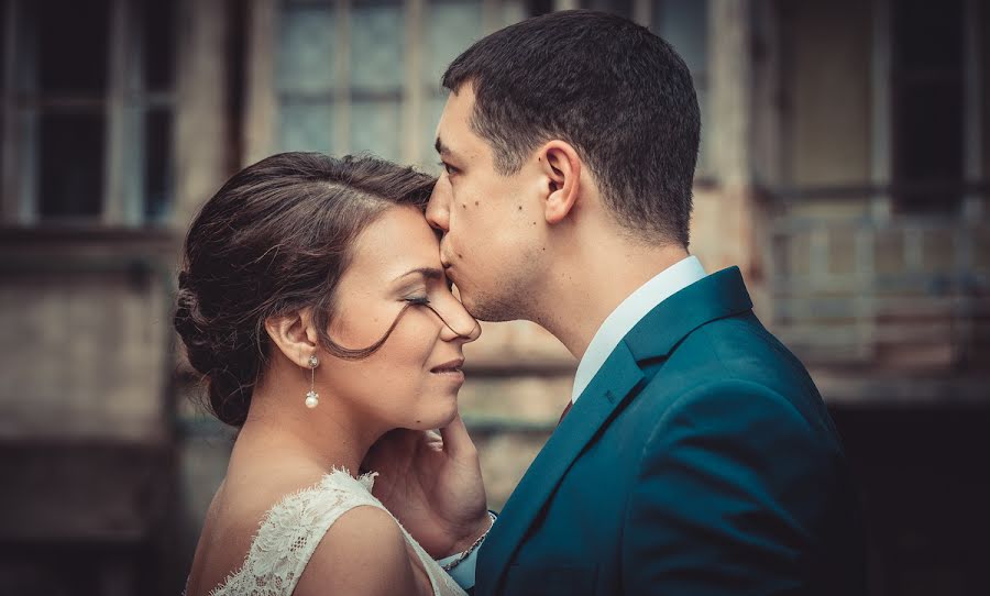 Fotógrafo de casamento Ramis Nazmiev (ramisnazmiev). Foto de 21 de maio 2015