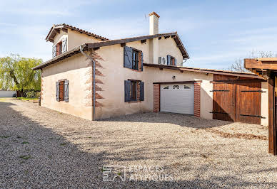 Maison avec piscine et terrasse 5