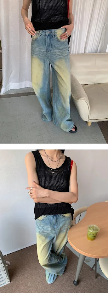 Jeans retro de lyocell teñidos con barro, diseño rayado. Comodidad y estilo vintage en una prenda única para un look auténtico.