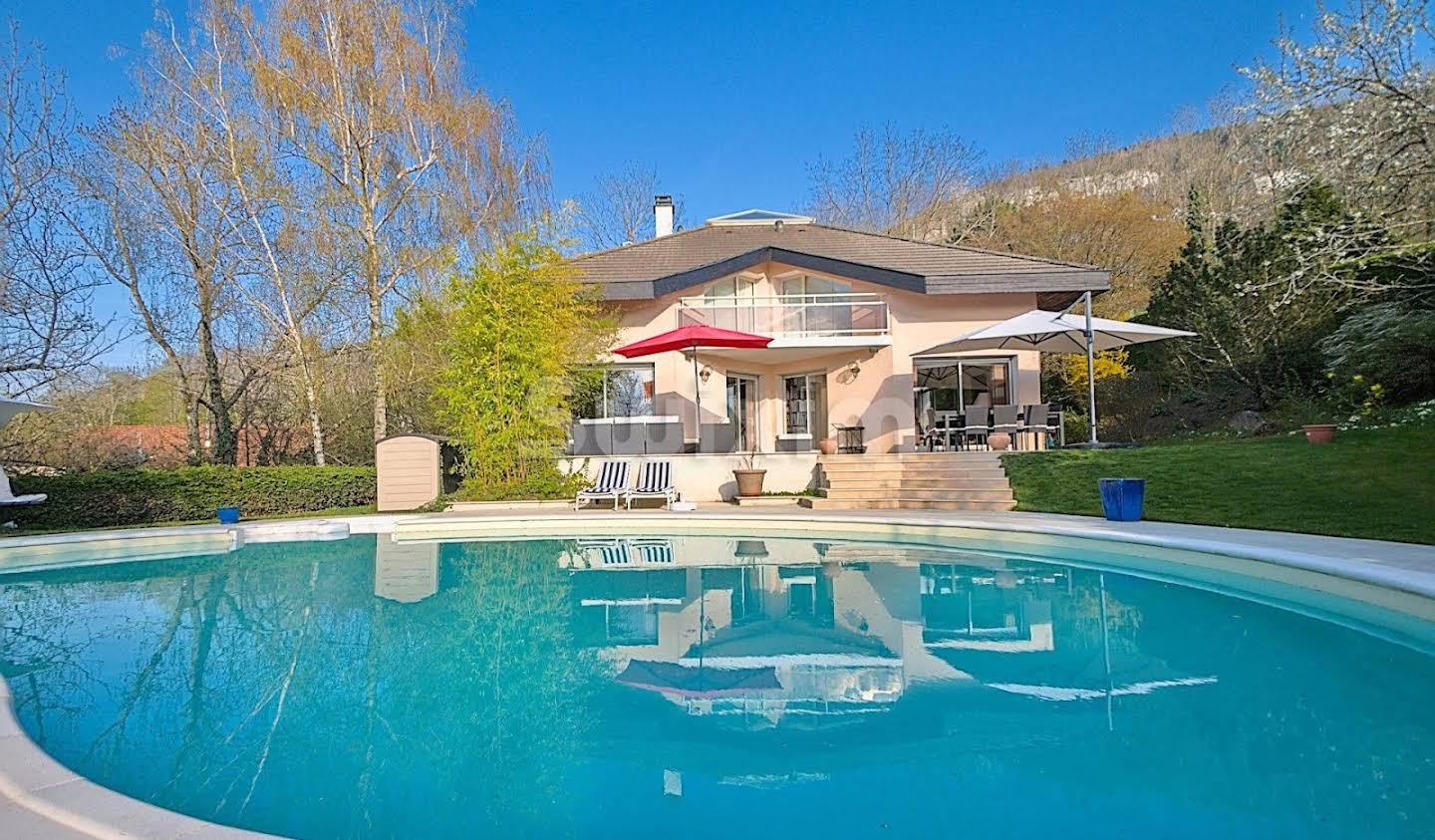 Maison avec piscine et jardin Archamps