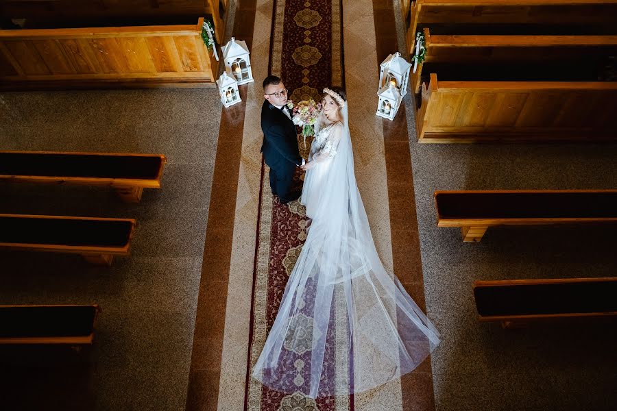 Fotógrafo de casamento Iwona Wiesław Szczurowie (alfakadr). Foto de 30 de julho 2023