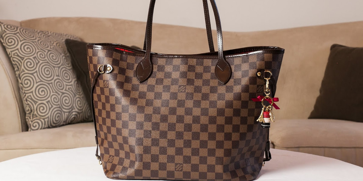 In Taiwan, Grandma Uses A Rs 72,000 Louis Vuitton Handbag To Carry