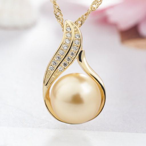 Title 4, 925 Silver Swan Pearl Diamond Pendant