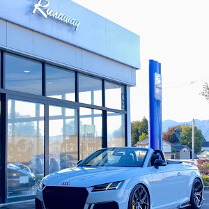 TT RS クーペ A6