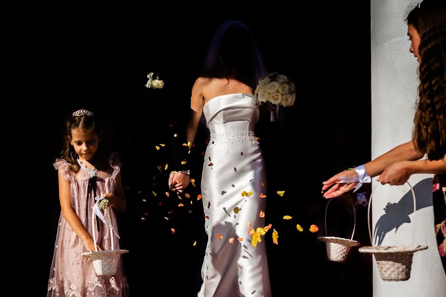 Fotógrafo de casamento Adina Nedisan (adinanedisan). Foto de 26 de outubro 2023