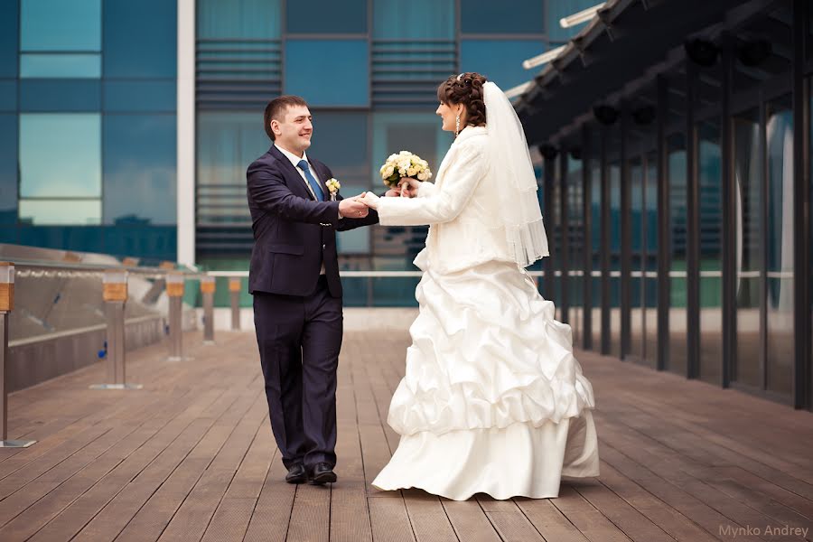 Fotógrafo de casamento Andrey Mynko (adriano). Foto de 9 de abril 2014