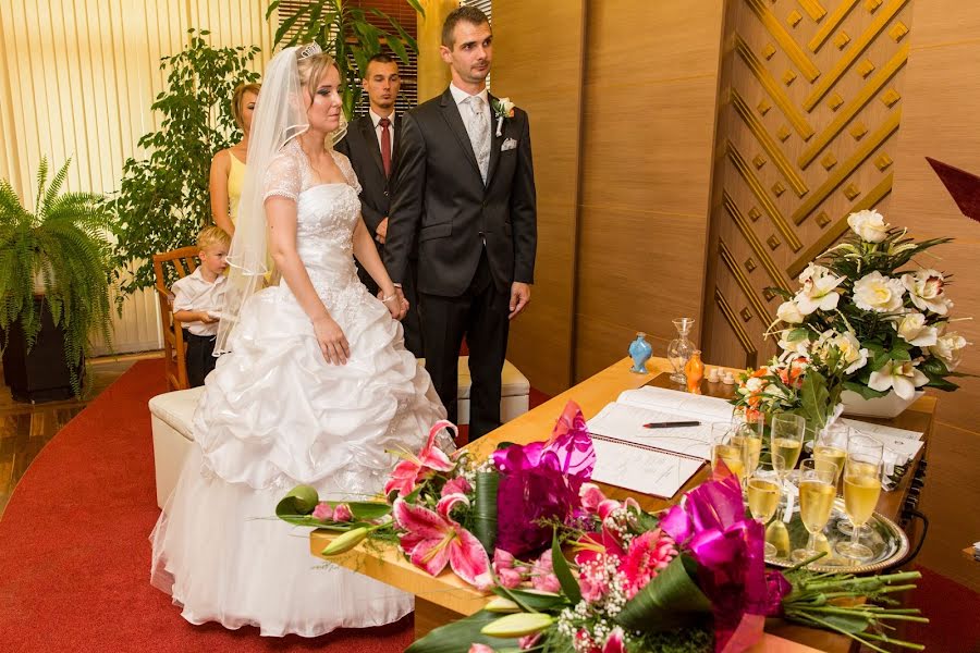 Fotografo di matrimoni Attila Fenyvesi (fenyvesi). Foto del 3 marzo 2019