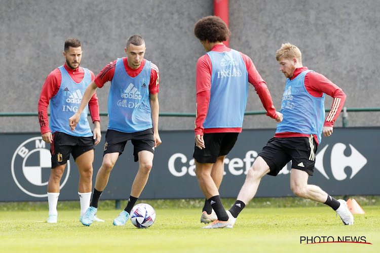 📷 "With the big boys": Jongeling Anderlecht mag meetrainen van Roberto Martinez