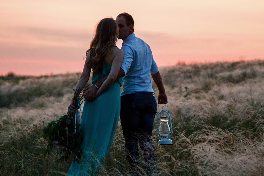 Fotografo di matrimoni Yana Novickaya (novitskayafoto). Foto del 27 luglio 2018