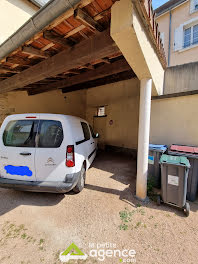 parking à Saint-Amand-Montrond (18)