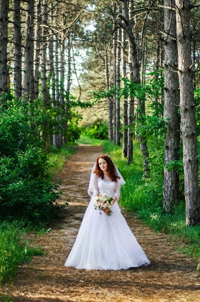 Wedding photographer Anatoliy Volkov (anatoly). Photo of 21 April 2020