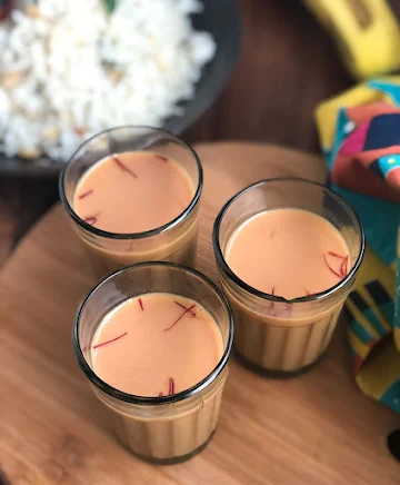 unusual-chai-recipes_KesarMasalaChai_ArchanasKitchen