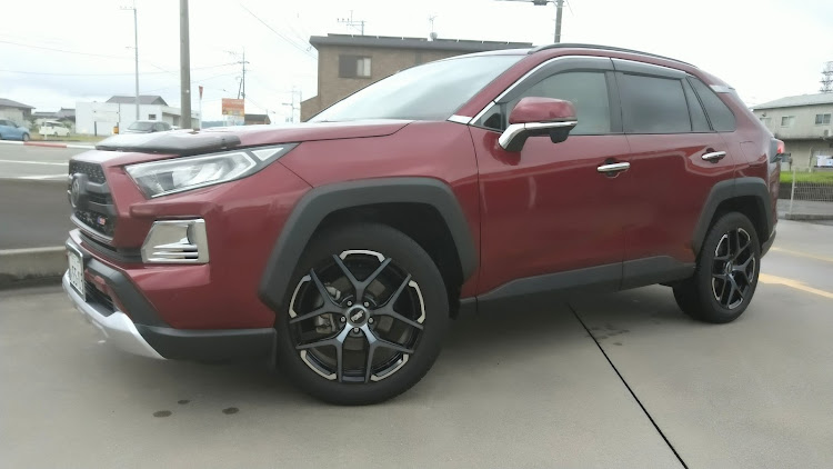 RAV4のFUBUさんが投稿したカスタム事例の投稿画像1枚目